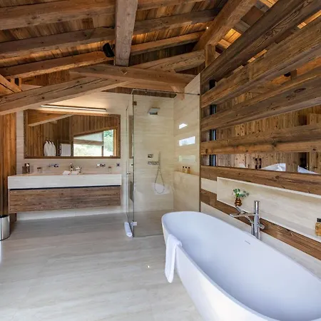 Best Chalet In Apartment *